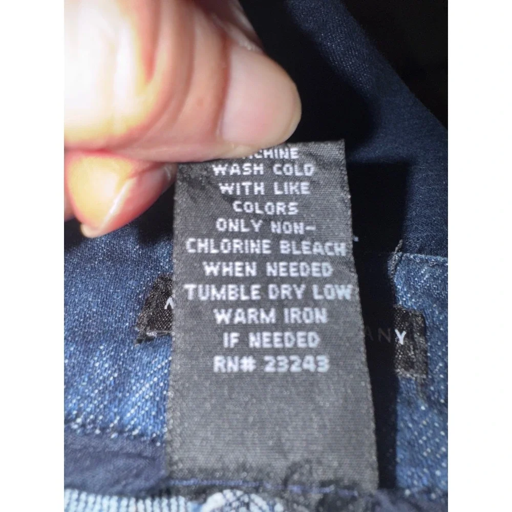 New York & Company Denim Jeans Women's Size 8 Dark Wash Flared Leg Button Detail - Picture 10 of 11